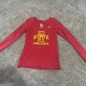 IOWA STATE WOMENS MEDIUM NIKE SHIRT